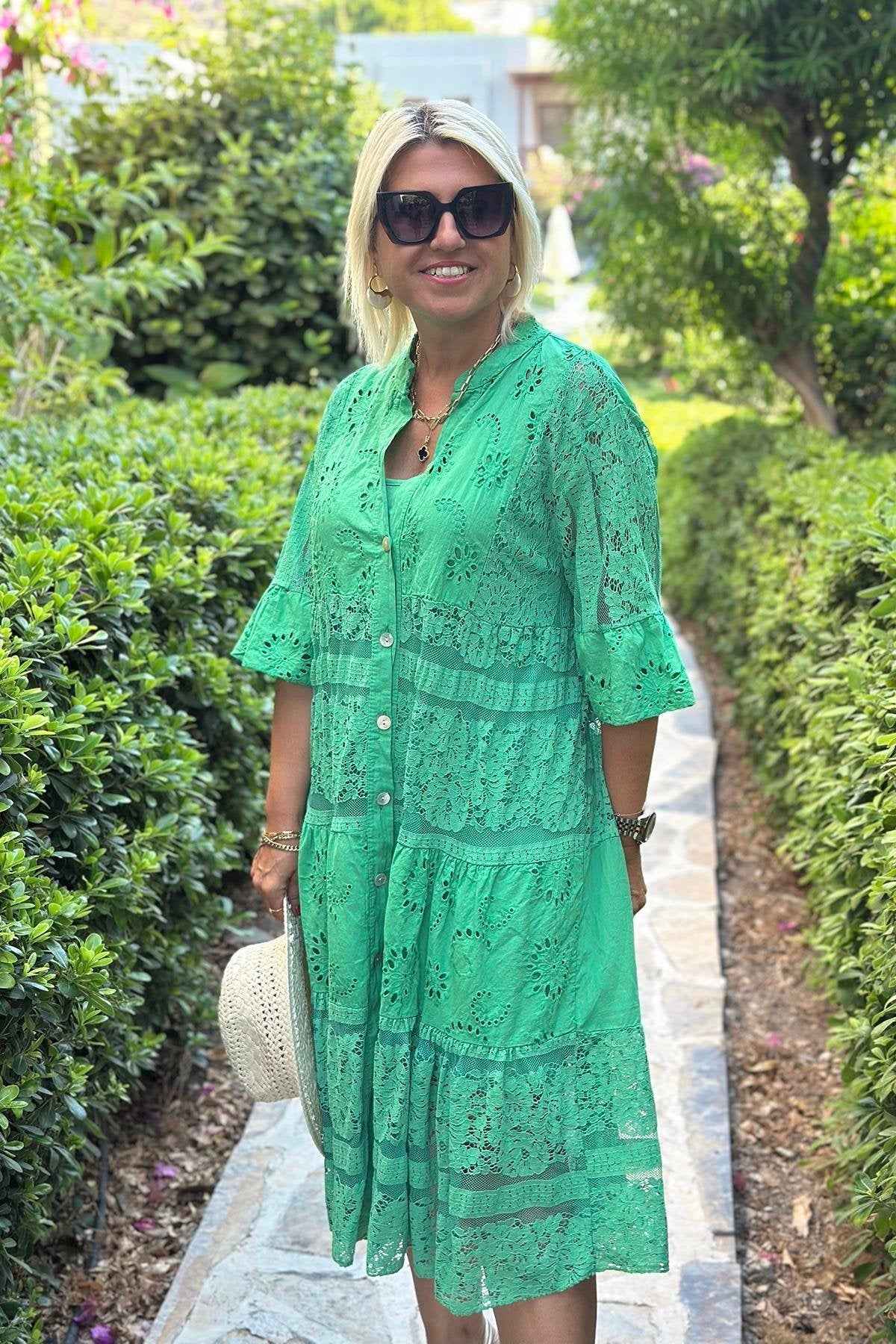 Mirelle – Tijdloze jurk met verfijnde details